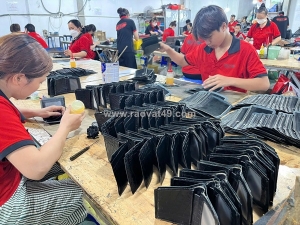 📦 xưởng may ví da hỗ trợ nhập hàng số lượng linh hoạt