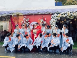Áo dài bưng quả bigsize – team nhà gái xinh đẹp không lo size