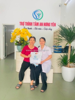 Ba mẹ bạn có hay than phiền ù tai hay nghe không rõ không?