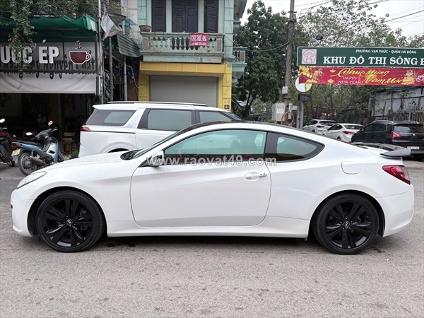 ~/Img/2026/8/ban-hyundai-genesis-2009-dang-ky-2010-02.jpg