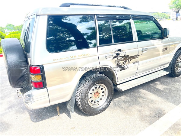Bán mitsubishi pajero v33 – đời 2000