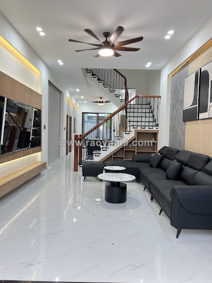 Bán nhà 1 trệt 2 lầu đường trần đại nghĩa dĩ an bình dương