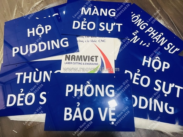 ~/Img/2026/8/bang-mica-quy-dinh-gia-cong-lam-theo-yeu-cau-02.jpg