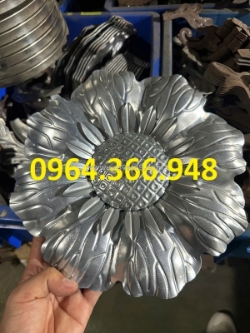 Bông cúc kẻ sắt cho các mẫu hoa mỹ thuật