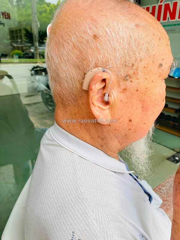 Can thiệp đeo máy trợ thính sớm quan trọng hơn bạn nghĩ