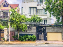 Cho thuê biệt thự thảo điền, 388m2, ngang 20m, hầm + 4 tầng, hồ bơi, thang máy