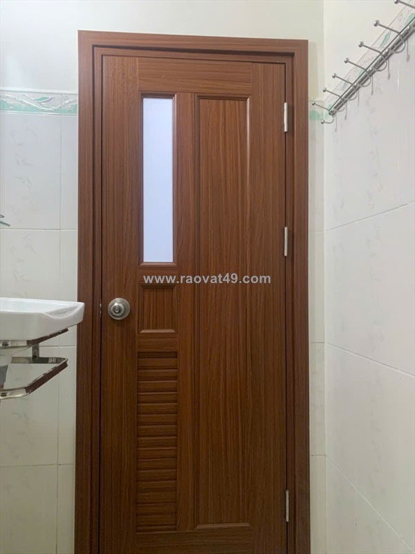 ~/Img/2026/8/cua-nhua-dai-loan-tai-phu-nhuan-cua-nhua-pvc-gia-xuong-02.jpg