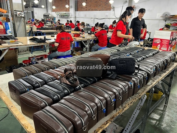 ~/Img/2026/8/do-da-oemodm-giai-phap-nguon-hang-on-dinh-cho-shop-va-doanh-nghiep-hoa-don-day-du-01.jpg