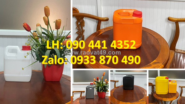 Gía can nhựa 2 lít đựng vi sinh, can nhựa 1 lít tròn có vòi nhấn, can nhựa 0.5 lít đựng kiềm