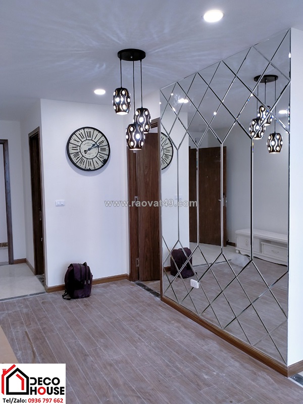 Gương trang trí phòng khách tân cổ điển – điểm nhấn sang trọng cho không gian