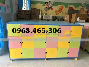 Kệ gỗ đựng cặp dép mầm non, tủ đựng cặp mầm non