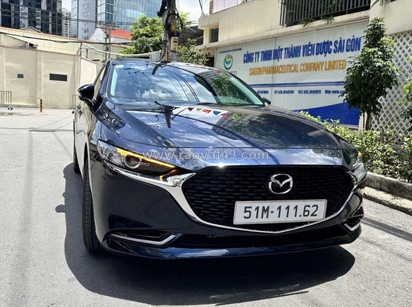 ~/Img/2026/8/mazda-3-15l-luxury-2026-xe-luot-chi-3000-km-01.jpg