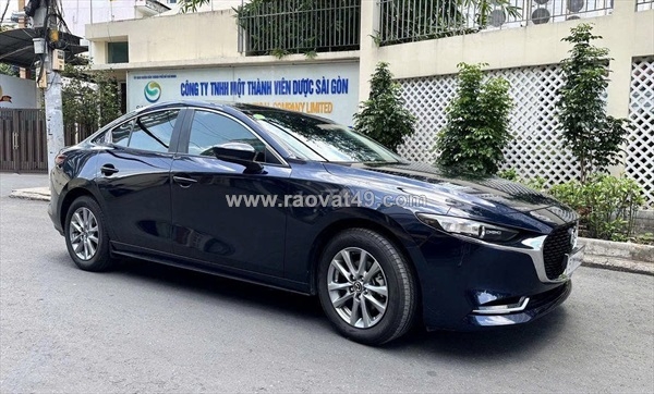~/Img/2026/8/mazda-3-15l-luxury-2026-xe-luot-chi-3000-km-02.jpg