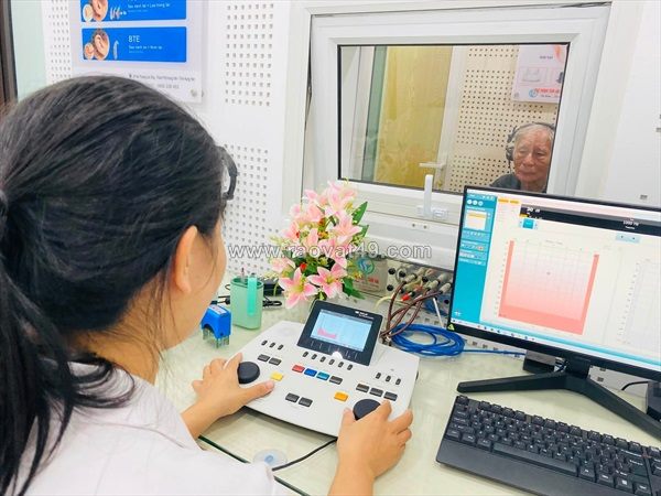 Mua máy trợ thính cần đạt niềm tin đúng chỗ