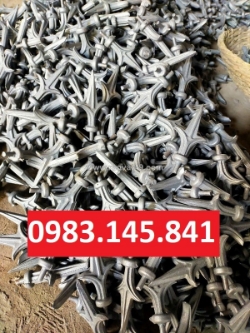 Mũi mác gang tạo điểm nhấn cho hàng rào sắt