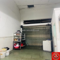 Nhà thủ đức, góc 2 mặt tiền kha vạn cân | đoạn ngay chợ | 94m² đất mà chỉ có 11 đồng hơn..