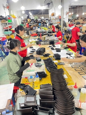 Quà tặng đại hội bằng da theo yêu cầu doanh nghiệp