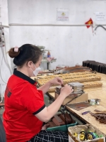 Quà tặng doanh nghiệp bằng đồ da – gia công cho hội nghị, đại hội, sự kiện, giao đúng tiến độ