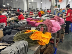Sỉ ví da bò – nguồn hàng cho shop và đại lý