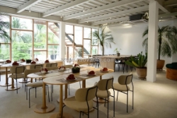 Thiết kế quán cafe đẹp không chỉ là làm đẹp không gian mà còn làm tăng trải nghiệm khách hàng