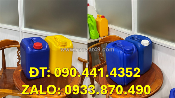 Thùng nhựa 25 lít đựng acetone, thùng nhựa 20 lít đựng xăng, can 10 lít nắp thoát khí