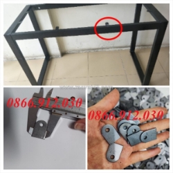 Vì sao nên sử dụng tai sắt liên kết khi đóng bàn?