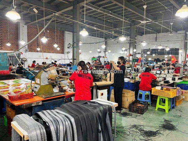 ~/Img/2026/8/xuong-gia-cong-day-lung-cho-shop-muon-phat-trien-mau-rieng-01.jpg