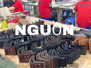 Xưởng gia công đồ da cá sấu theo yêu cầu