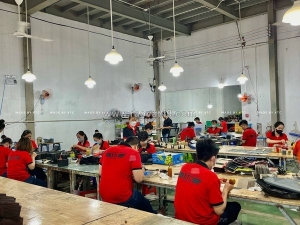 Xưởng gia công túi xách, cặp da
