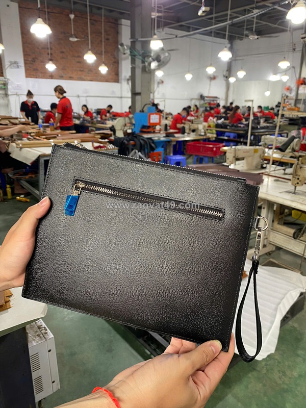 Xưởng gia công túi xách, cặp da