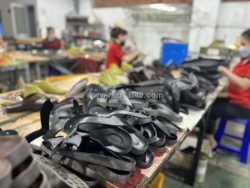 Xưởng sản xuất dép – có sẵn hàng sỉ cho shop
