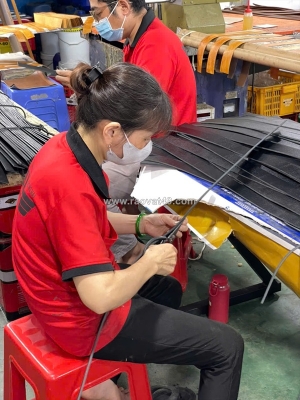 Xưởng sỉ đồ da hợp tác lâu dài cùng đại lý và nhà phân phối