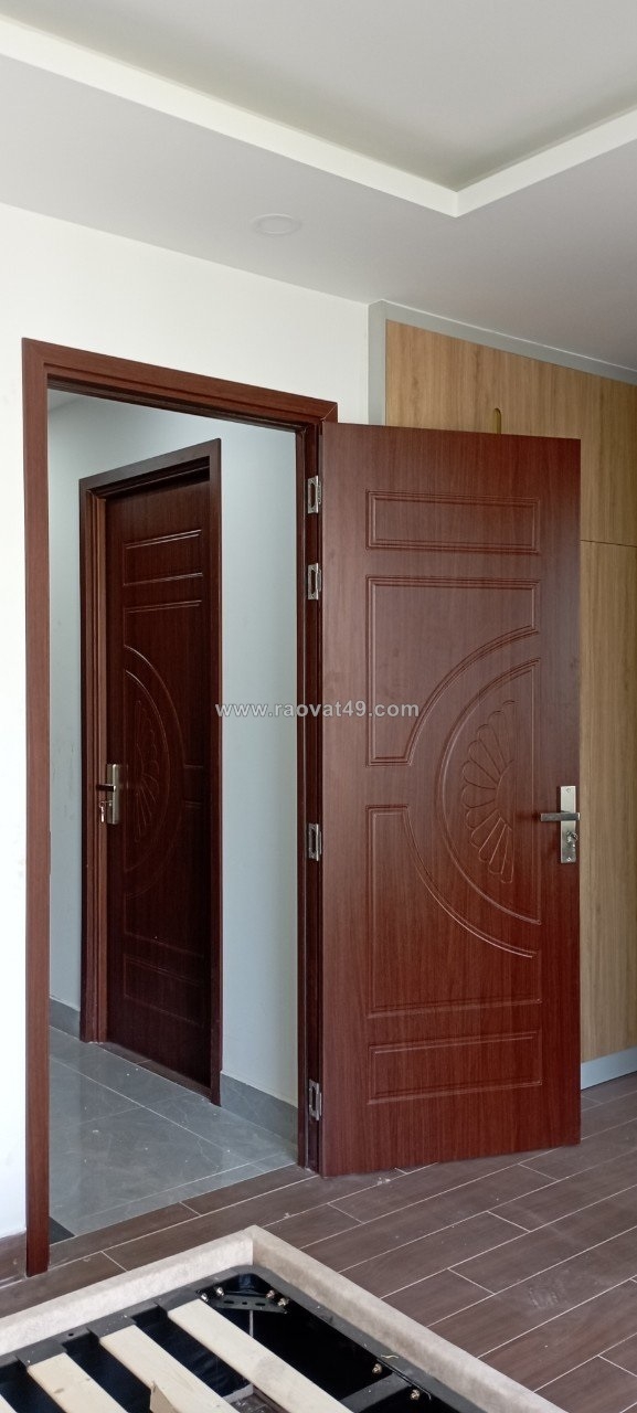 ~/Img/2026/9/cua-nhua-composite-tai-phuong-tan-dinh-mau-cua-phong-ngu-va-wc-02.jpg
