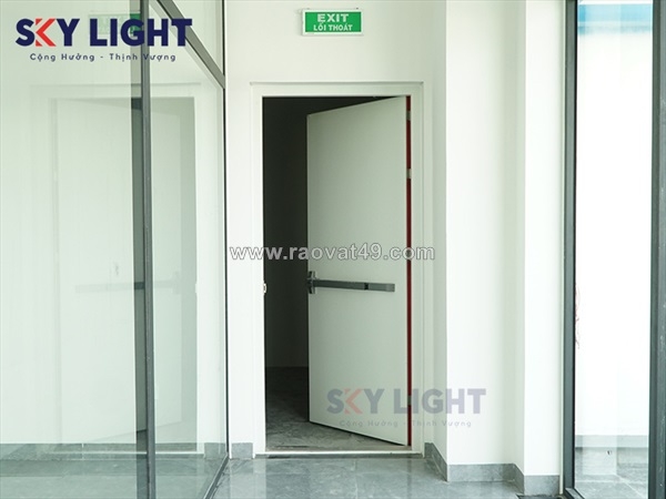 ~/Img/2026/9/cua-thoat-hiem-toa-nha-van-phong-quy-chuan-an-toan-va-thi-cong-uy-tin-01.jpg