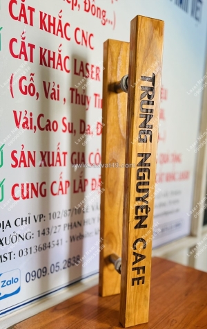 Cung cấp tay nắm cửa gỗ – khắc laser theo yêu cầu