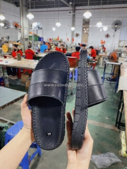 Dép da có sẵn – hỗ trợ lấy size lộn xộn, nhập sỉ dễ dàng