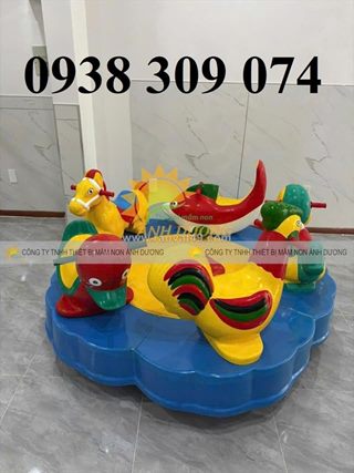 Đu quay mâm có ray cho trẻ mầm non, xích đu 3 con giống trẻ em