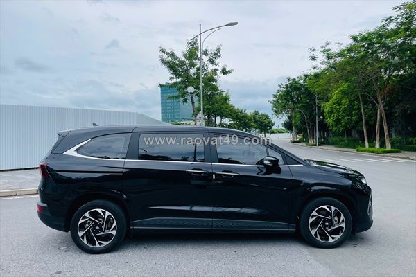 Hyundai custin 2.0t premium sản xuất 2023 đ.ký 2024,chạy hơn 4v km