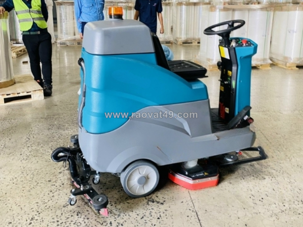 ~/Img/2026/9/may-cha-san-ngoi-lai-tahawa-hc660-giai-phap-ve-sinh-hieu-qua-cho-dien-tich-lon-01.png