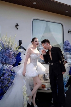 Nàng dâu đang tính ngày cưới chốt ngay hôm nay nhé gallery giảm 10% cho thuê váy cưới và makeup cô dâu