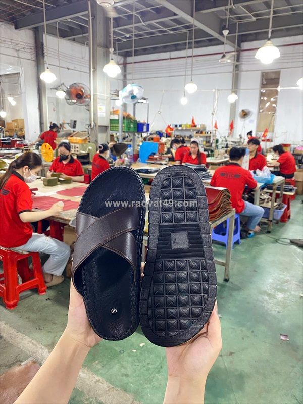 Nguồn sỉ dép da bò nam giá xưởng hàng có sẵn
