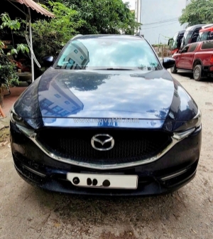 Nhà mình cần bán lại chiếc mazda cx-5 premium 2.0, mua từ đầu để đi lại gia đình, sử dụng rất giữ gìn.