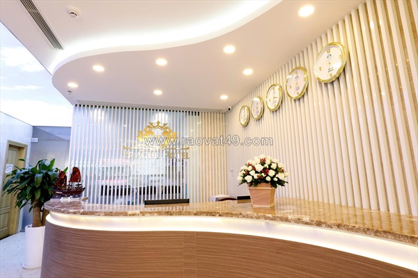 Prague hotel tuyển nhân viên lễ tân, tạp vụ quận 1