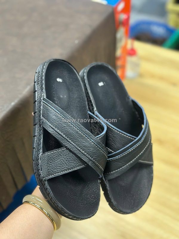 Quà tặng doanh nghiệp – đồ da đặt theo mẫu và số lượng