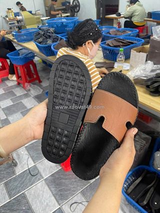 Sẵn số lượng dép da bò – nhận đơn sỉ
