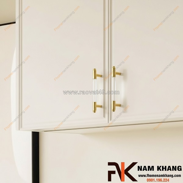~/Img/2026/9/tay-nam-tu-acrylic-su-ket-hop-hoan-hao-giua-tham-my-va-do-ben-02.jpg