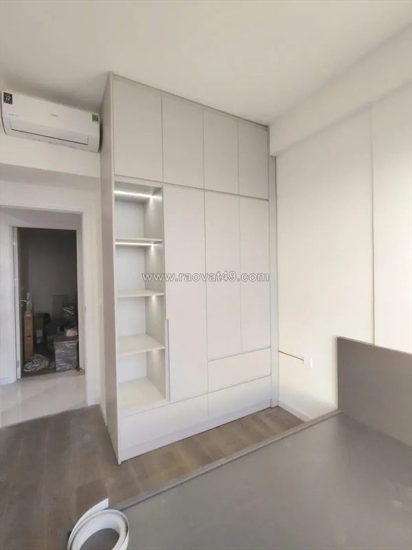 Thi công tủ quần áo theo kích thước thực tế, vừa đúng không gian