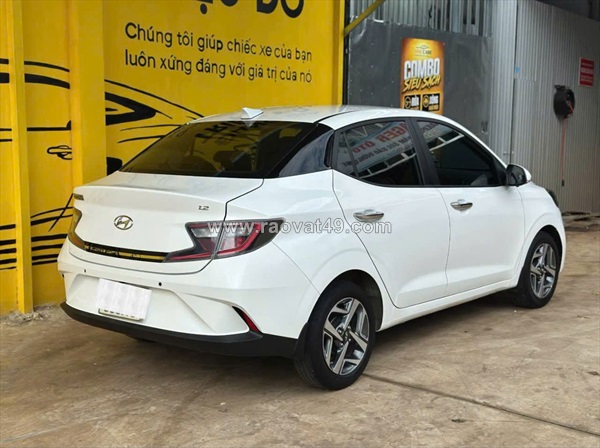 Tìm xe zin như tìm tri kỷ: có ngay hyundai i10 sedan 2021 “đẹp không vết xước”!