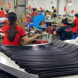 Tìm xưởng sản xuất thắt lưng cho shop muốn đặt mẫu riêng