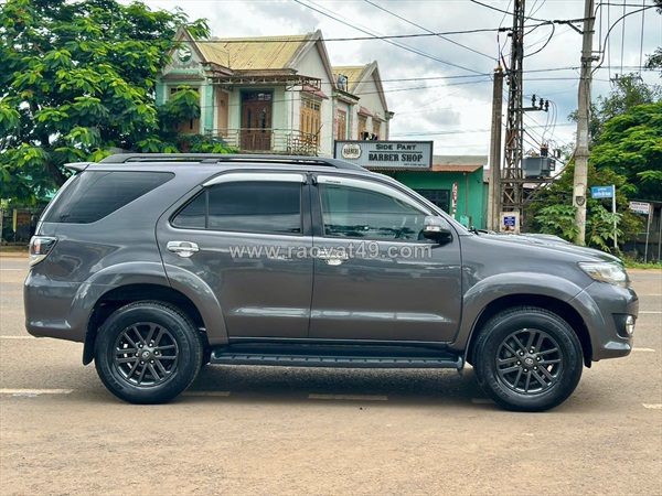 Toyota fortuner 2016 – máy dầu 2.5 mt (số sàn)